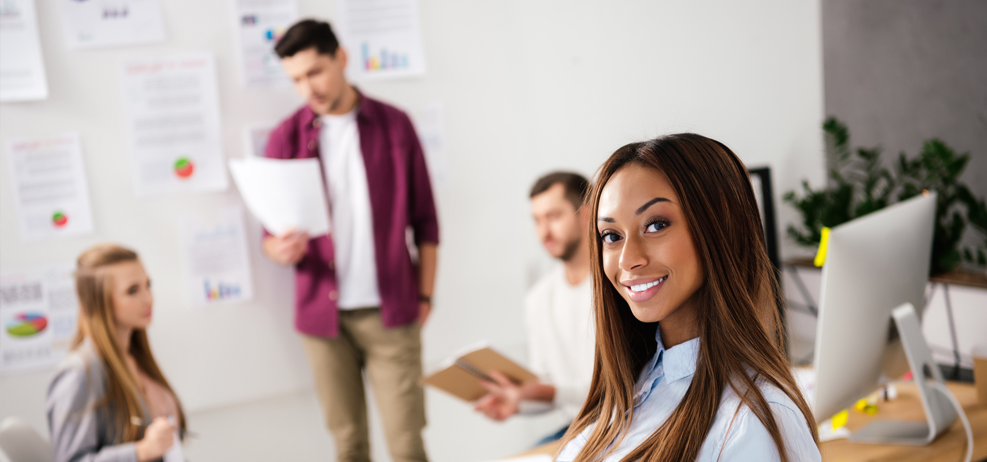 how to become a PR consultant